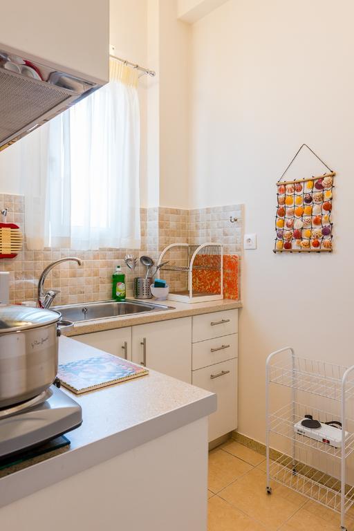 Апартаменты Charmy Petit Flat In Афины Экстерьер фото